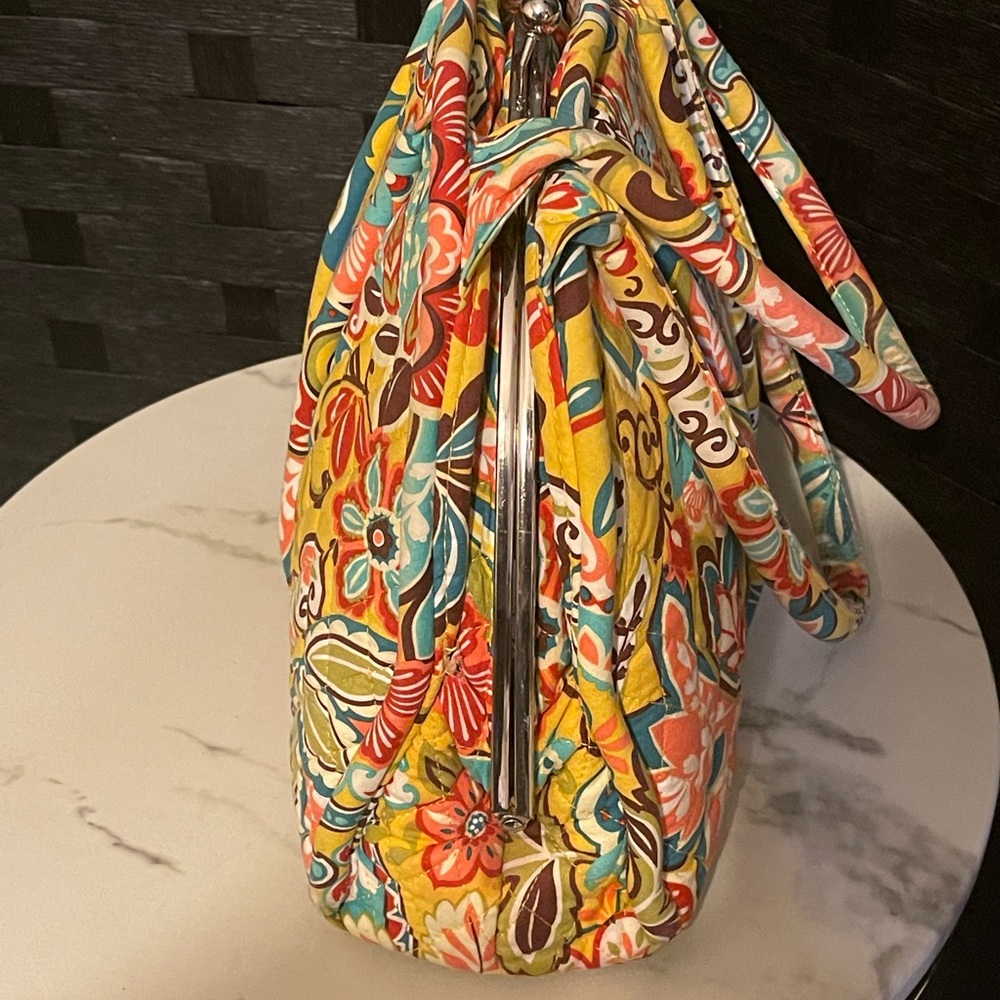 VERA BRADLEY PROVENCAL Eloise Kisslock Purse 9.5 x 12 x 4.5 Preloved - Picture 12 of 16